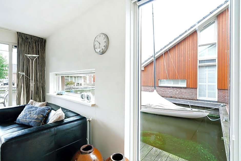 Boathouse Suburban Amsterdam