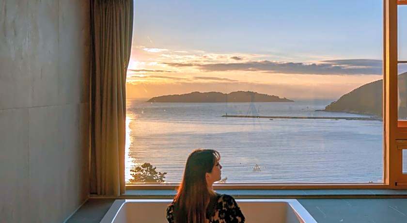 HOTEL SANGSANG & Private Sang Sang Pool Villa