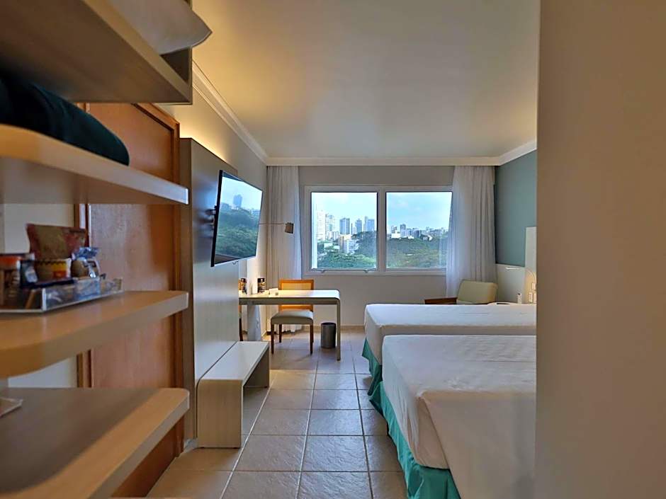 Mercure Salvador Rio Vermelho Hotel