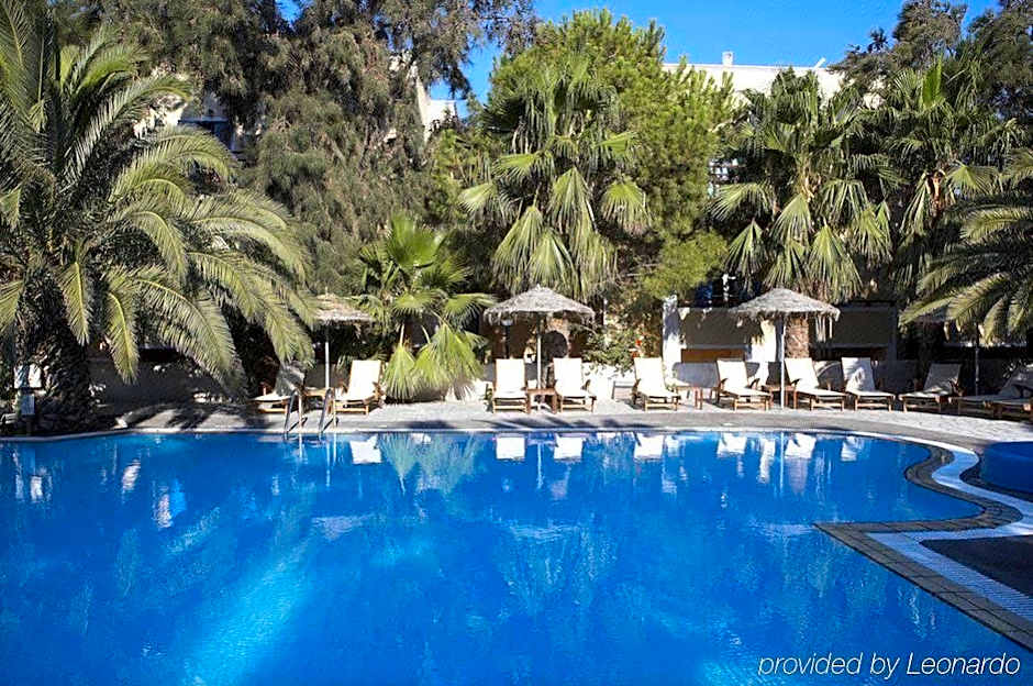 Atlantis Beach Villa