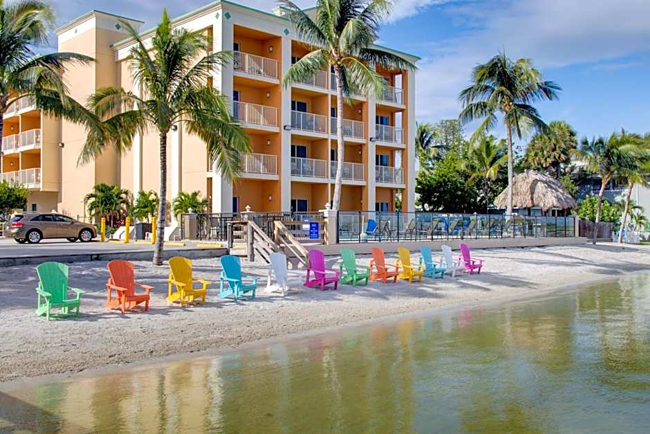 Hutchinson Island Hotel and Suites