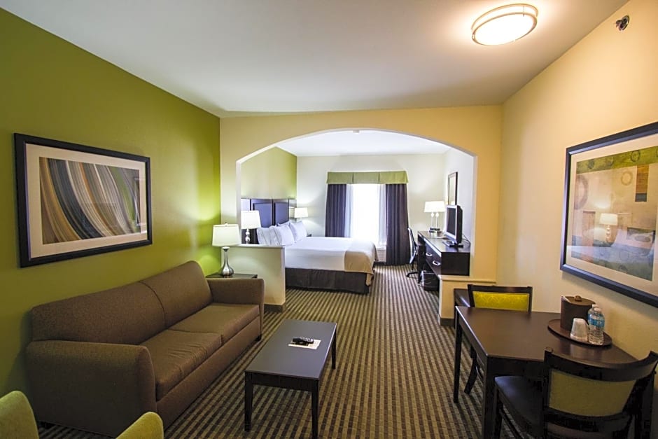 Holiday Inn Express Hotel & Suites Nacogdoches