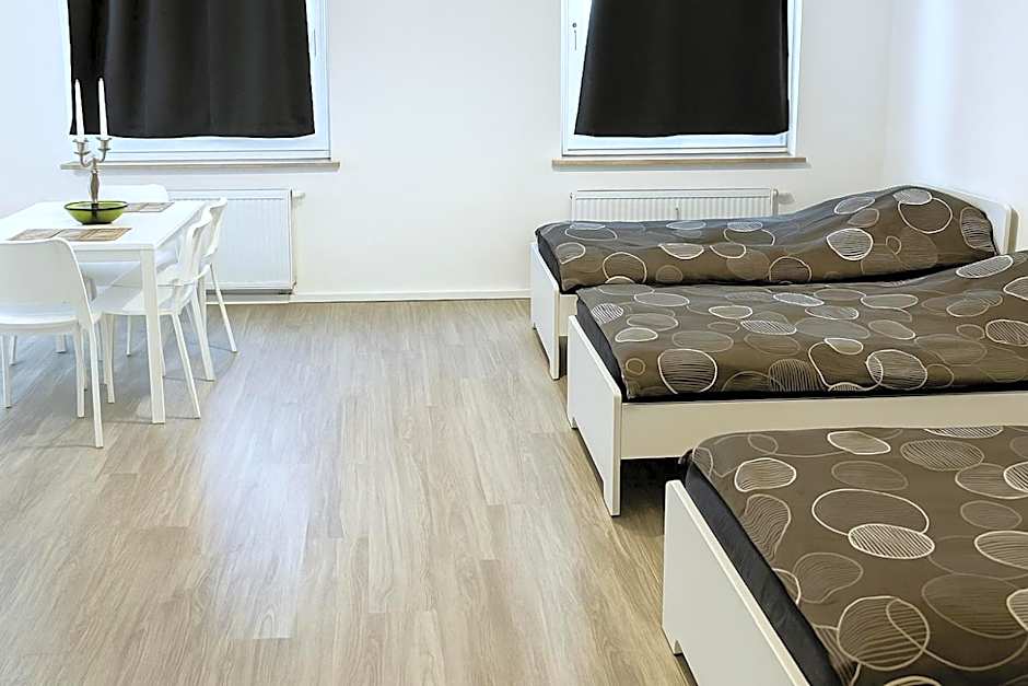 VAZ Apartments Birkenweiher für Monteure und Fachkräfte, WLAN,TV, Küche, 4-8 Personen
