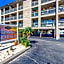Stunning Ocean View 2-bedroom Suite-Renovated and sleeps 8! Channel Marker E-3