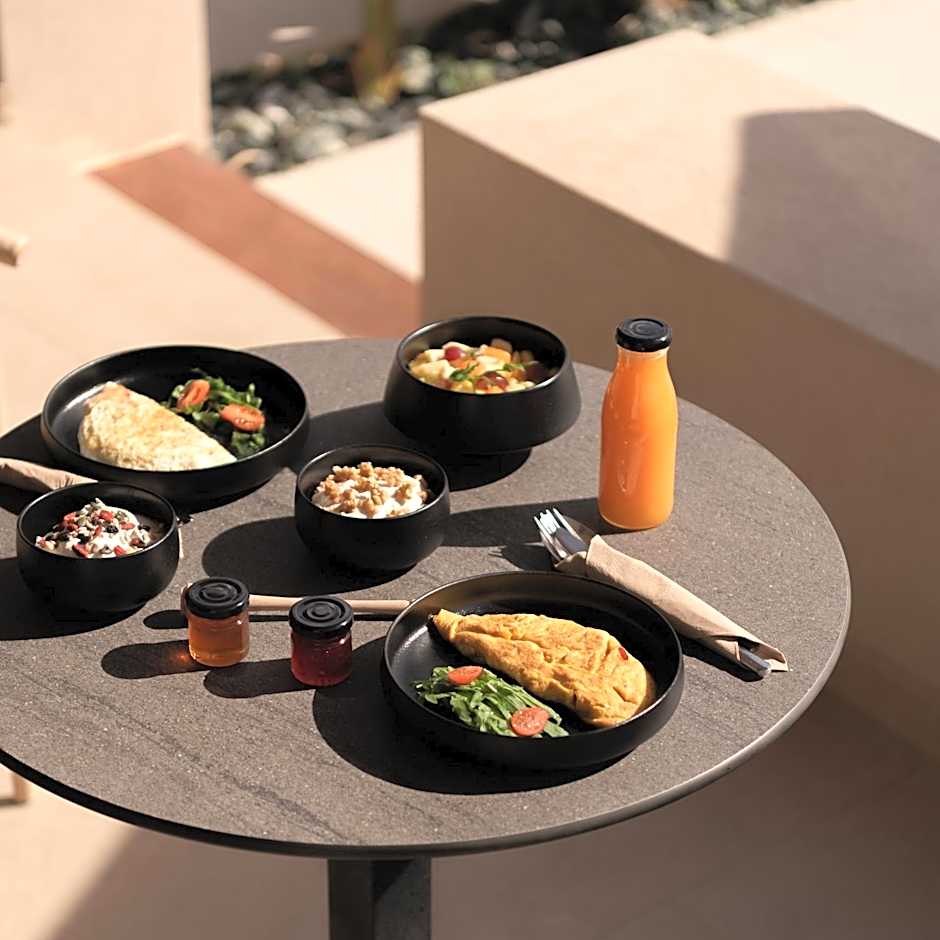 KYMANI Boutique Hotel & Suites