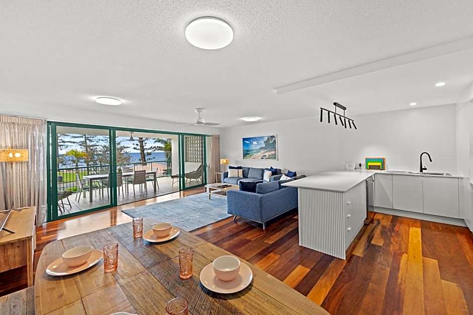 The Norfolks on Moffat Beach