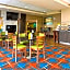 Holiday Inn Express & Suites Junction City