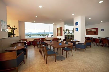 One Saltillo Derramadero - Alojamiento en Saltillo