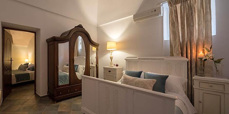 For All Seasons Mansion – Vothonas, UT