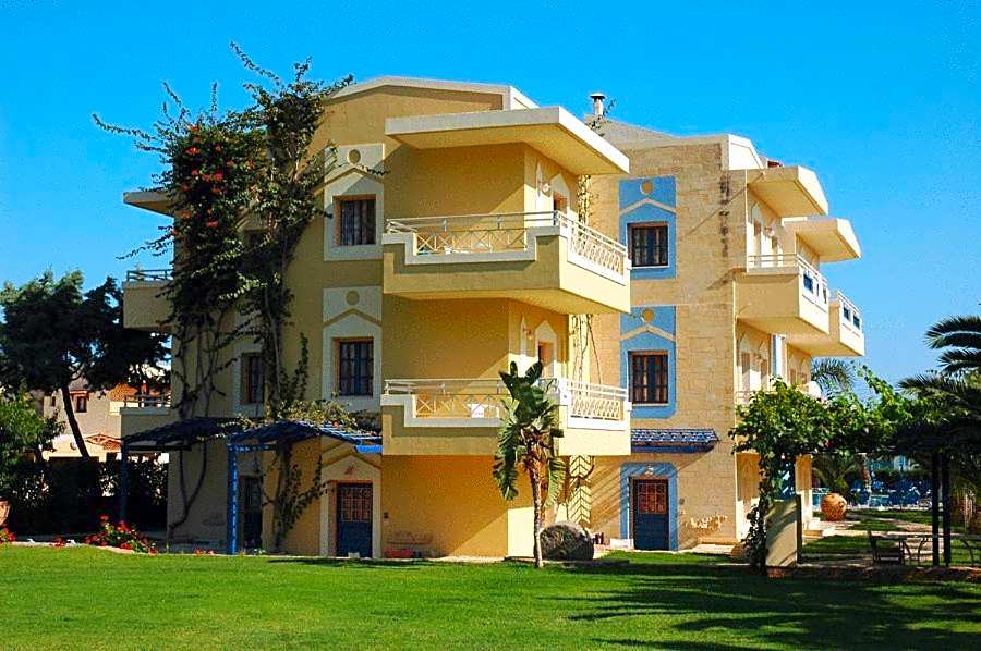 Parthenis Hotel & Suites