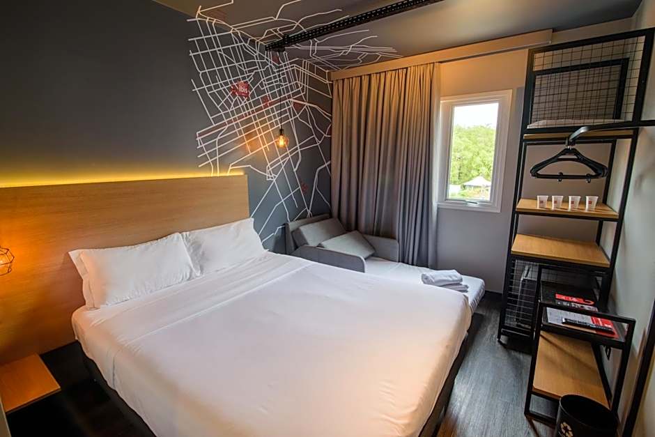 Ibis Curitiba Batel
