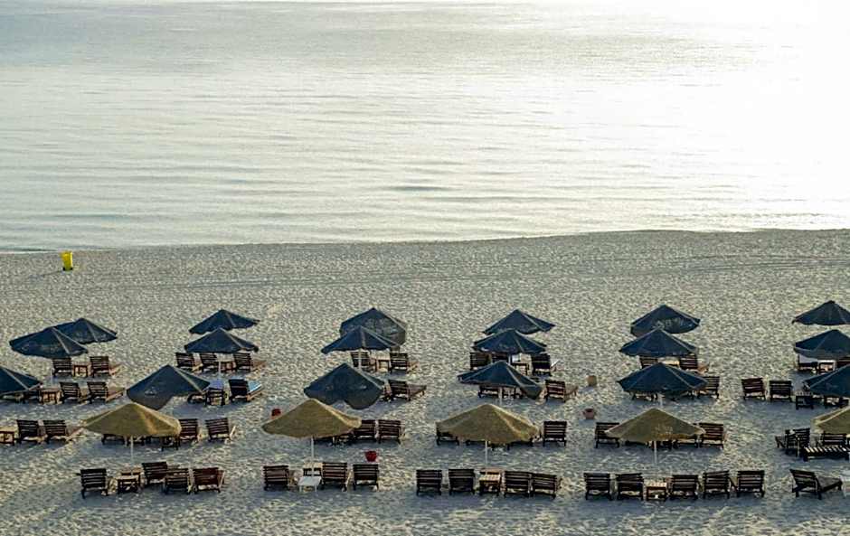 Hotel Marabout - Families and Couples Only