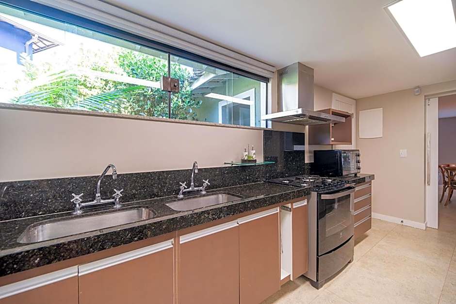 Bz58 Beautiful house with private pool and lake view