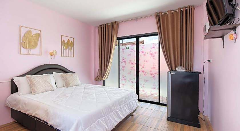 Brown Home Sattahip @ 19