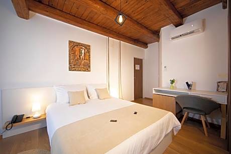 King Room with Balcony