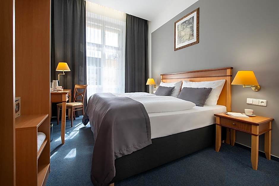 Prague Season Hotel
