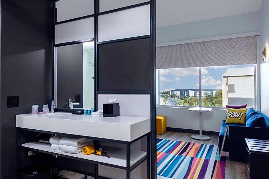 Aloft Orlando Lake Buena Vista, a Marriott Hotel