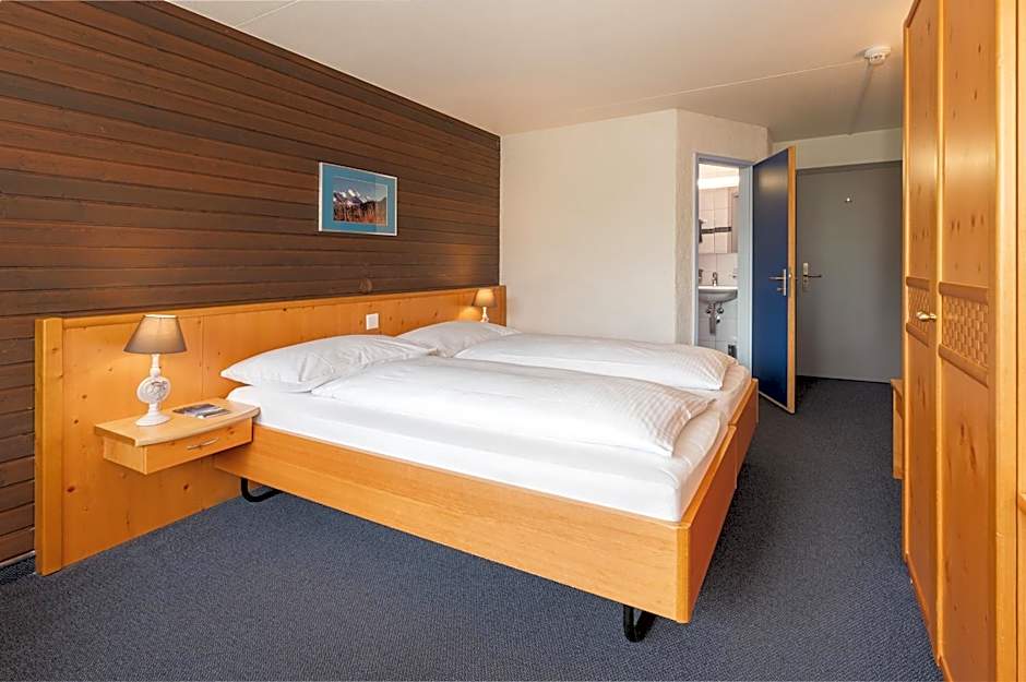 Jungfrau Lodge, Annex Crystal