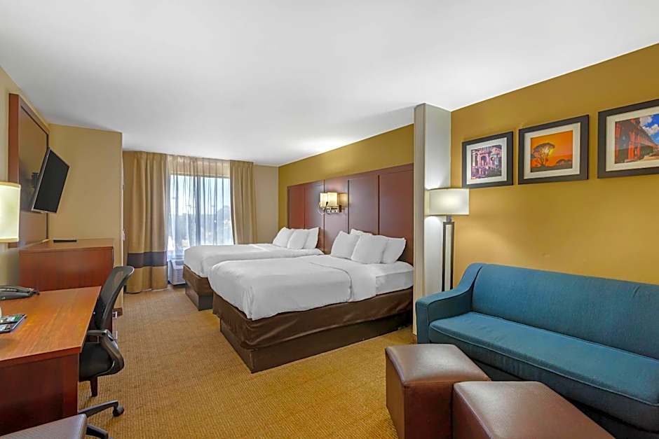Comfort Suites Savannah Gateway I-95