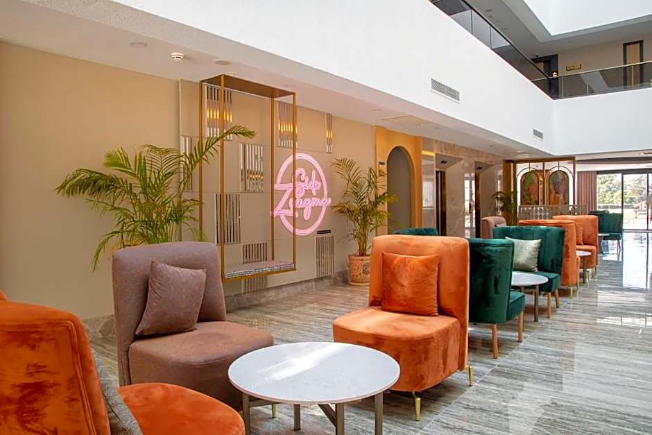 Side Zeugma Adult Only +16 Age