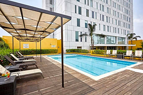 Courtyard by Marriott Leon at The Poliforum