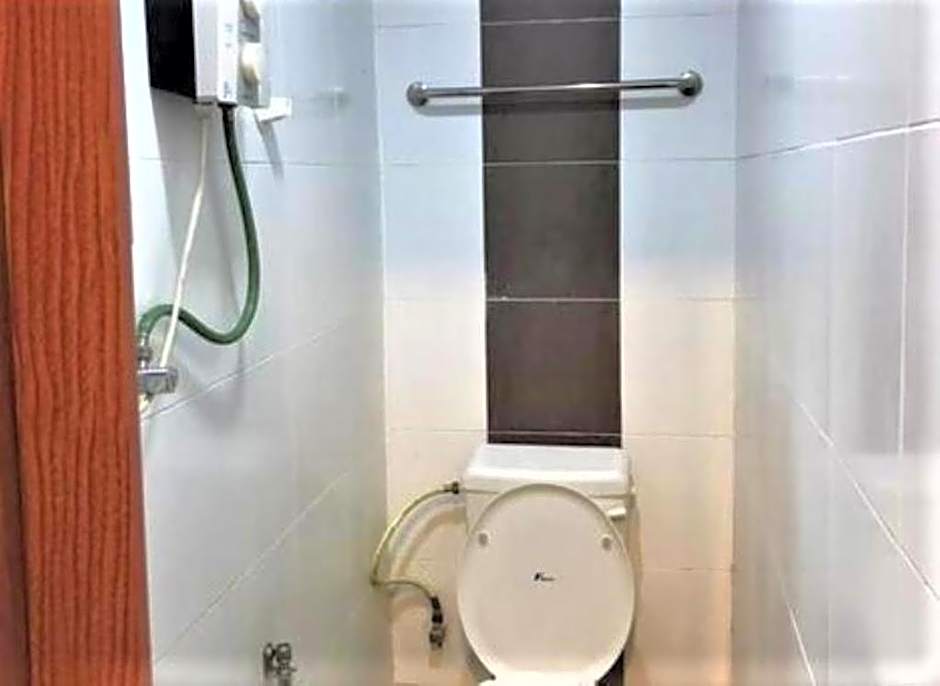 OYO 90324 Muar Station Hotel