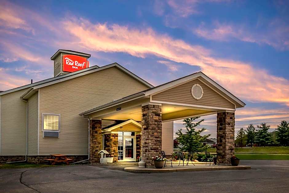 Red Roof Inn Charlestown