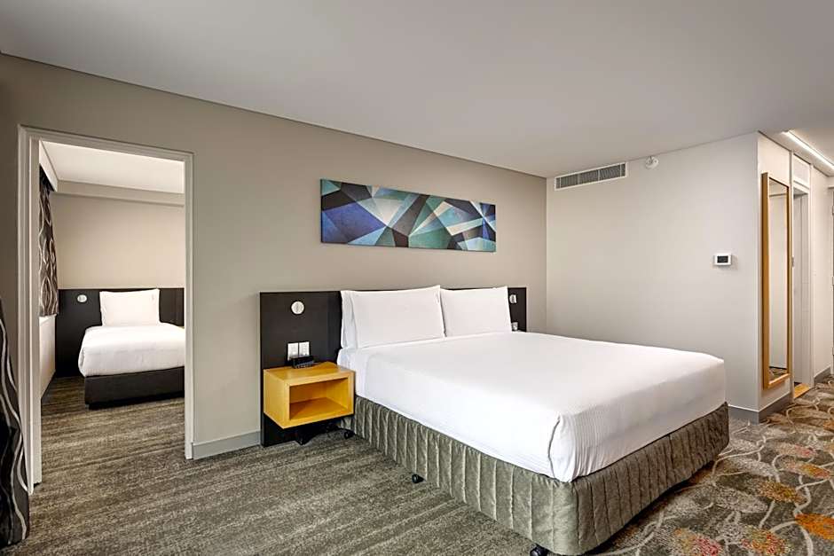 Holiday Inn Perth City Centre By IHG