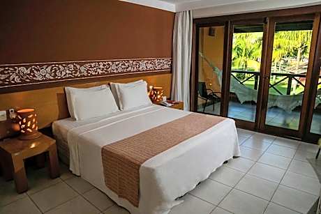 Apartment with Garden View