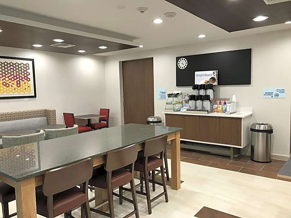 Holiday Inn Express Naples South - I-75 By IHG