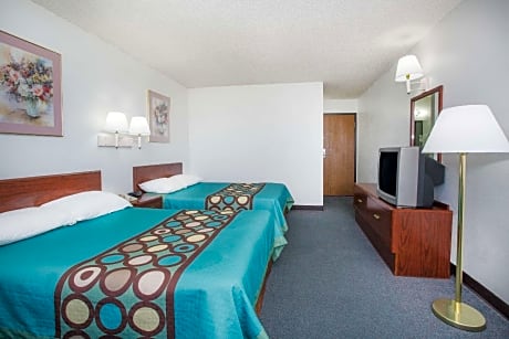 2 Queen Beds Non-Smoking