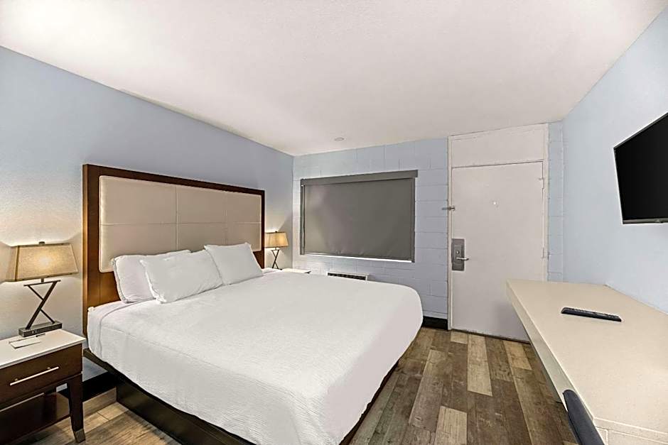 Rodeway Inn Midland South