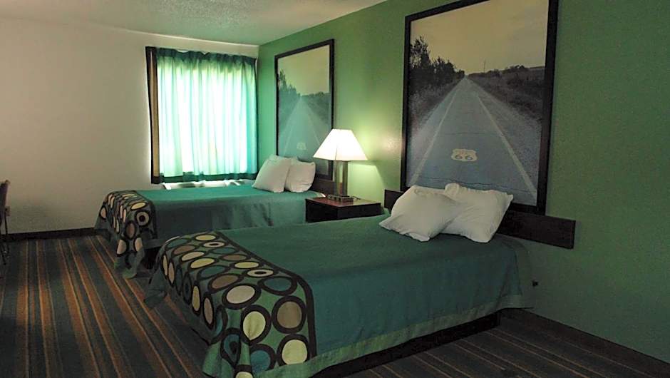 Super 8 by Wyndham Sapulpa/Tulsa Area