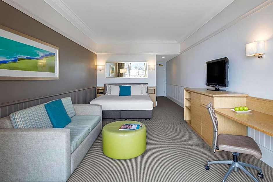 Crowne Plaza Terrigal By IHG