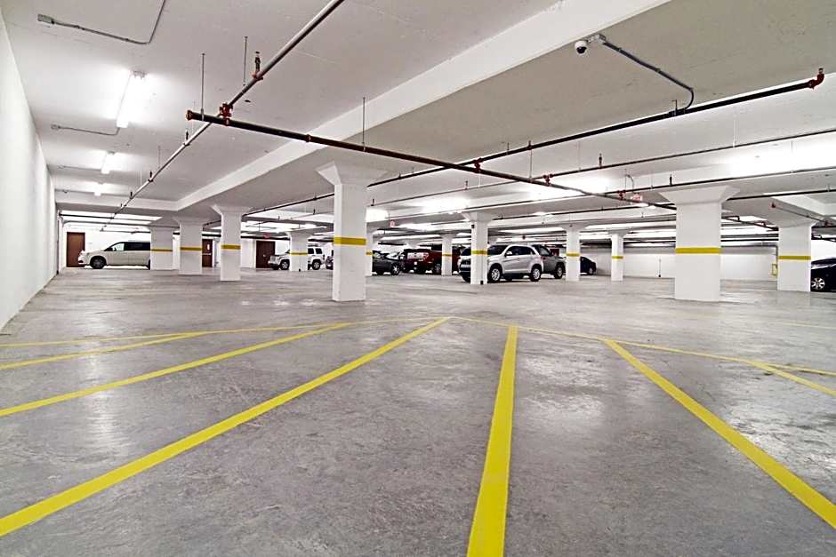 Holiday Inn Express and Suites Calgary University By IHG