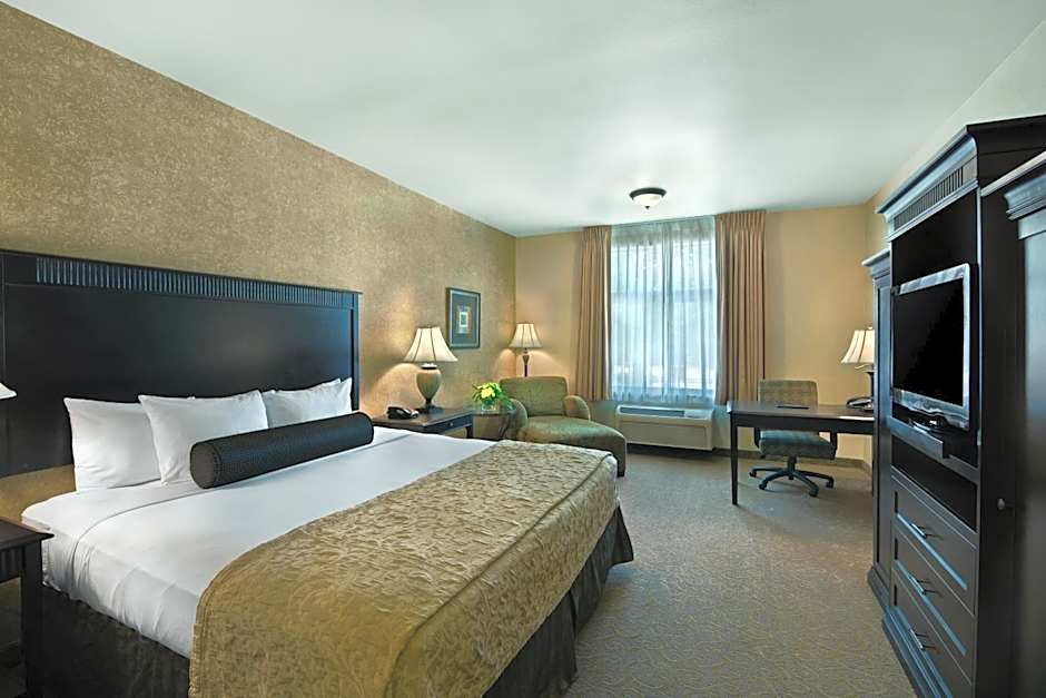 Oxford Suites Boise