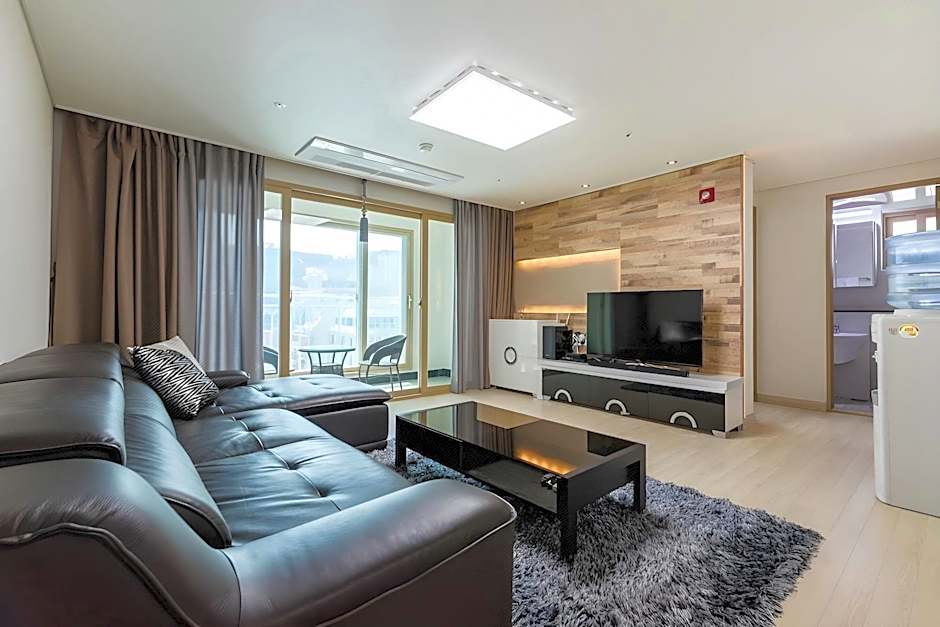 Homefourest Residence Hotel Okpo