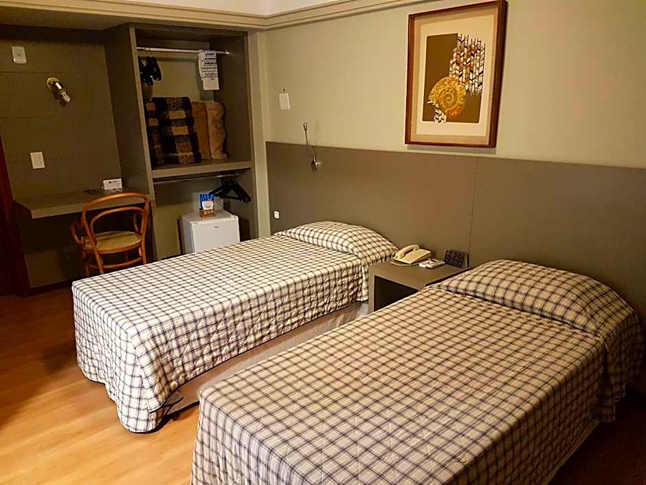 Alta Reggia Plaza Hotel