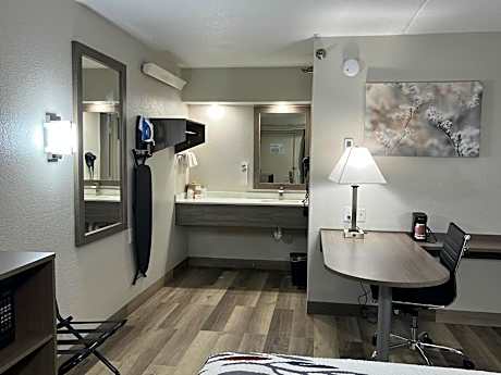 Superior King Room Smoke Free