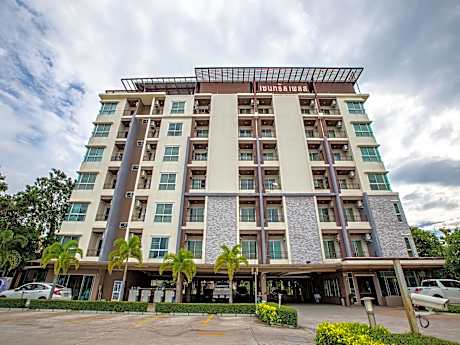 Central Place Serviced Apartment