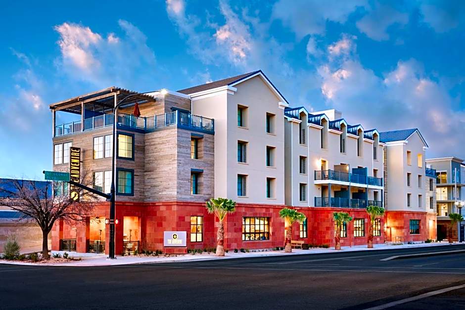 THE ADVENIRE, AUTOGRAPH COLLECTION