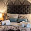 Outlander Boutique B&B ONLY ADULT Delux Room
