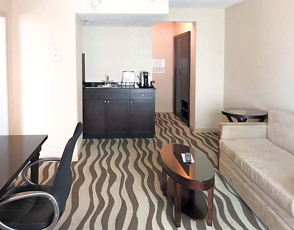 Fort Pontchartrain Detroit, a Wyndham Hotel
