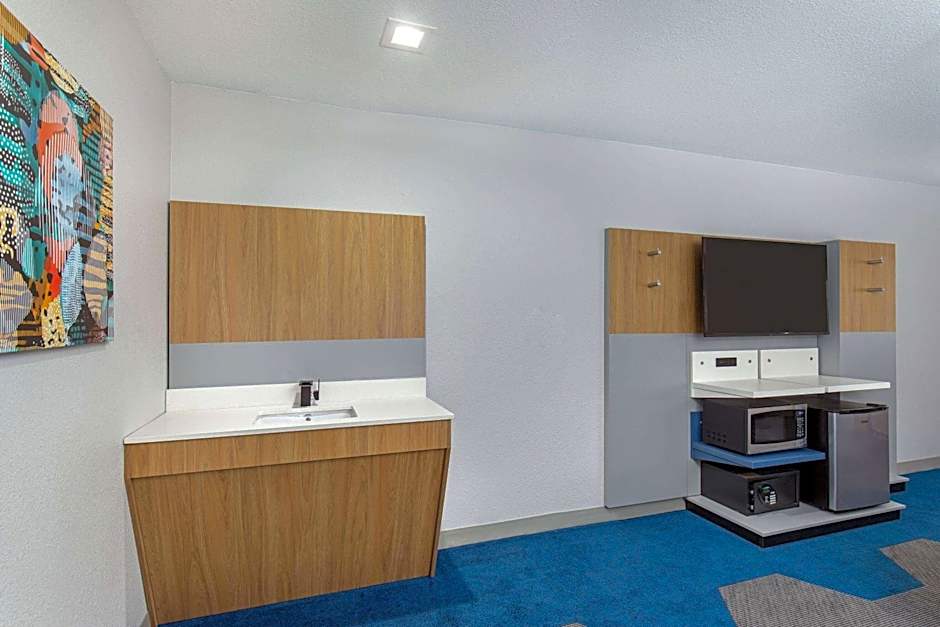 Microtel Inn & Suites By Wyndham Manchester