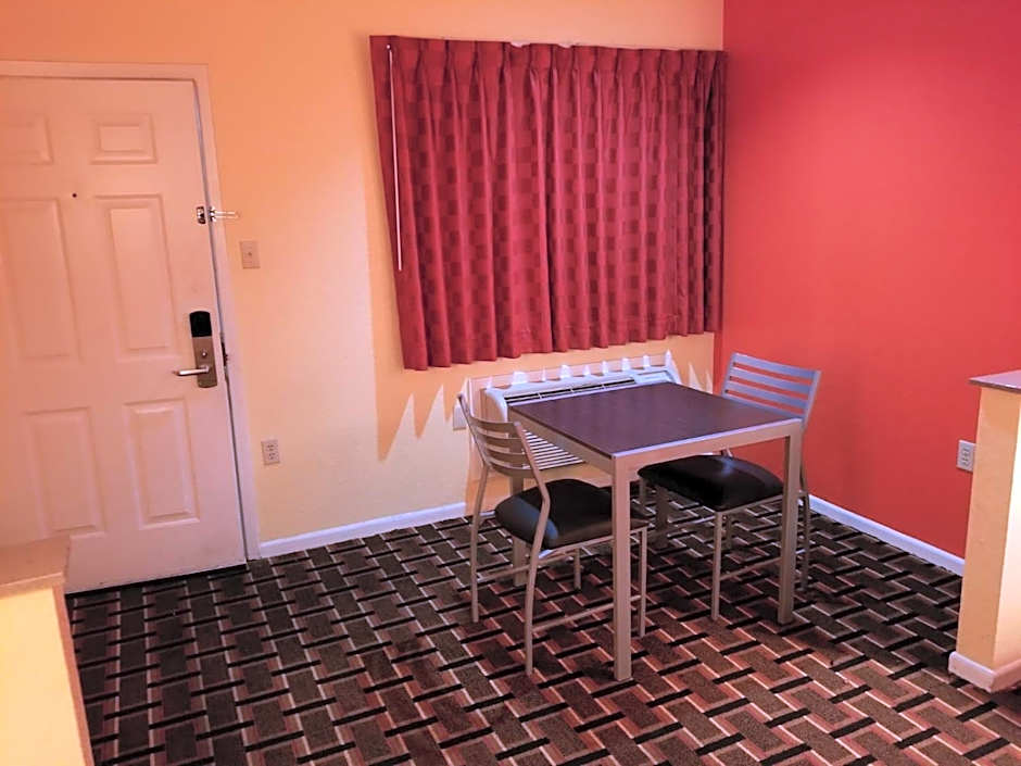 Texan Inn & Suites – Houston, TX