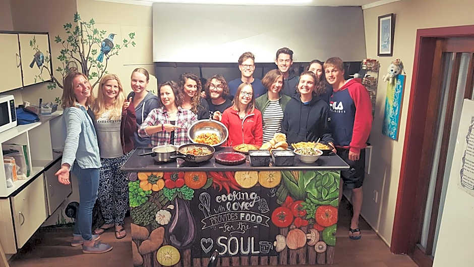 Bazils hostel & Surf School