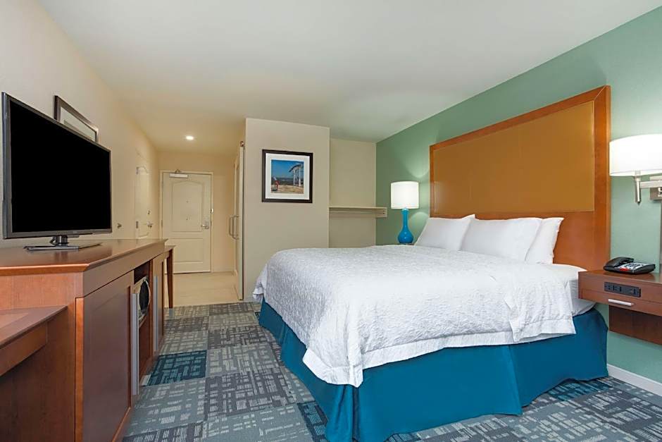 Photo 1 of 1 of 1 King Bed, Hearing/Mobility Accessible, Bathtub
