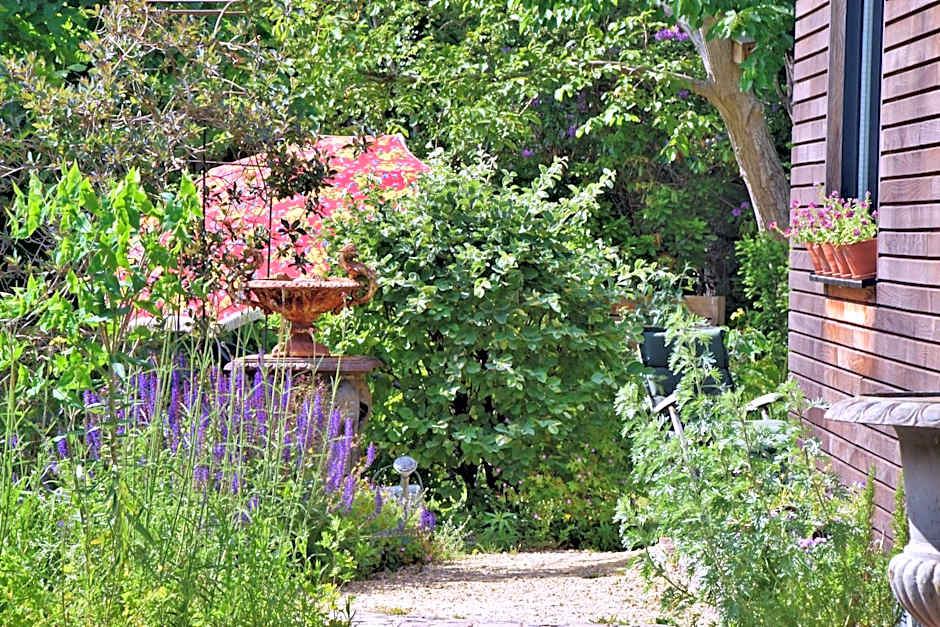 Beeltjens B&B: Wolf&Belle