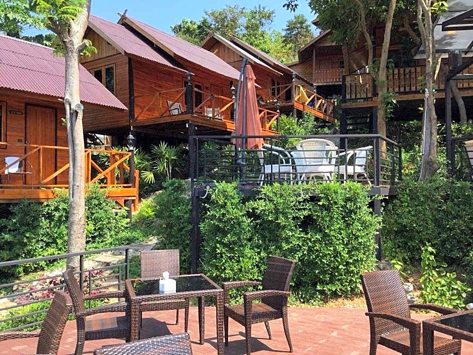 The Cobble Beach Hotel