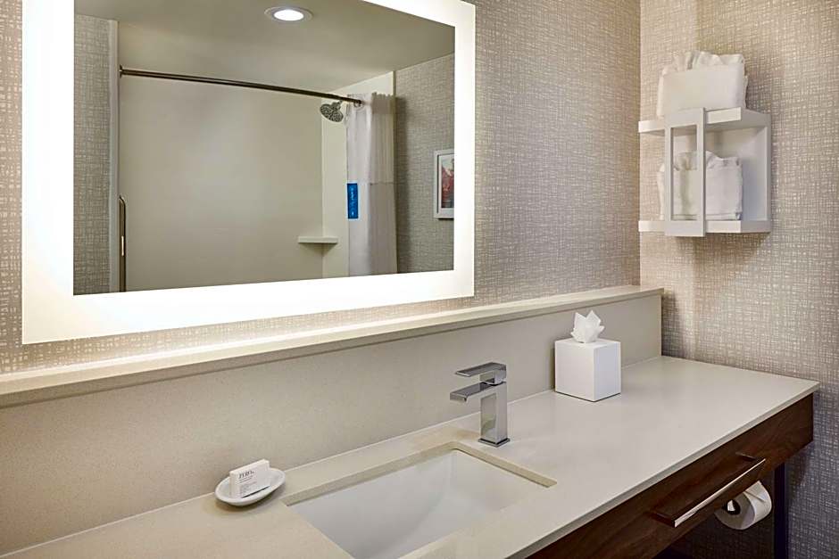 Hampton Inn By Hilton Massillon